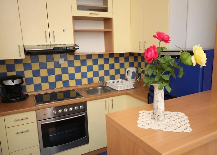 With A Parking Space - 6640 דירה