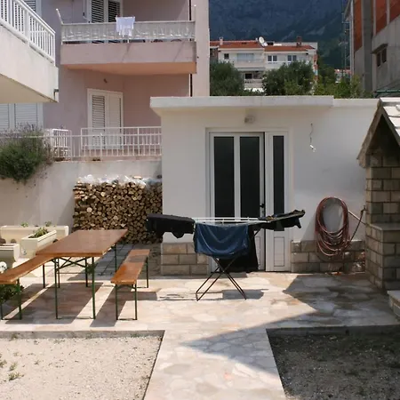 With A Parking Space - 6640 * Макарська