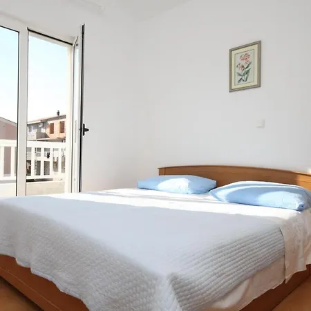 Appartement With A Parking Space - 6640 *