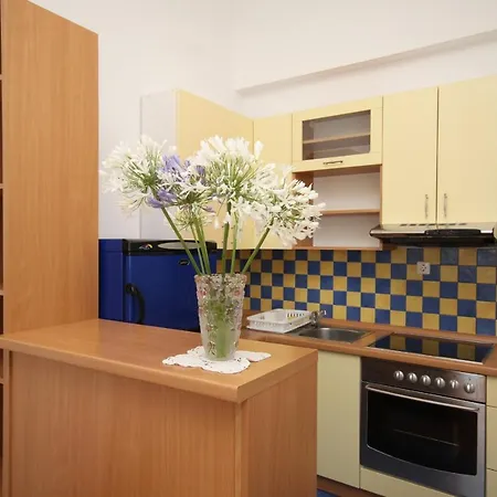 With A Parking Space - 6640 *