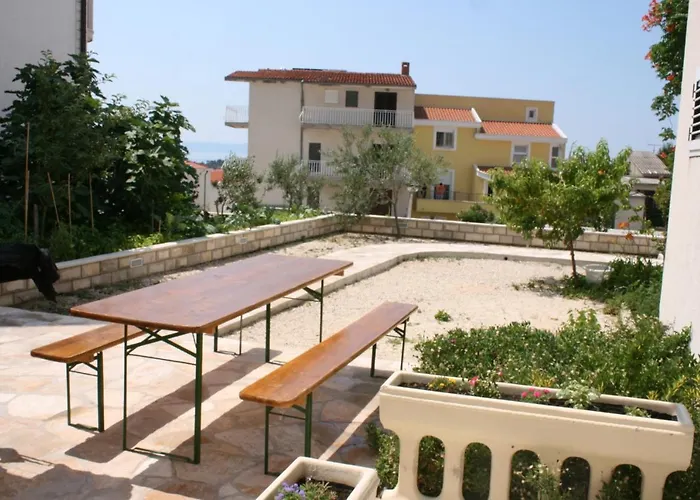 With A Parking Space - 6640 *