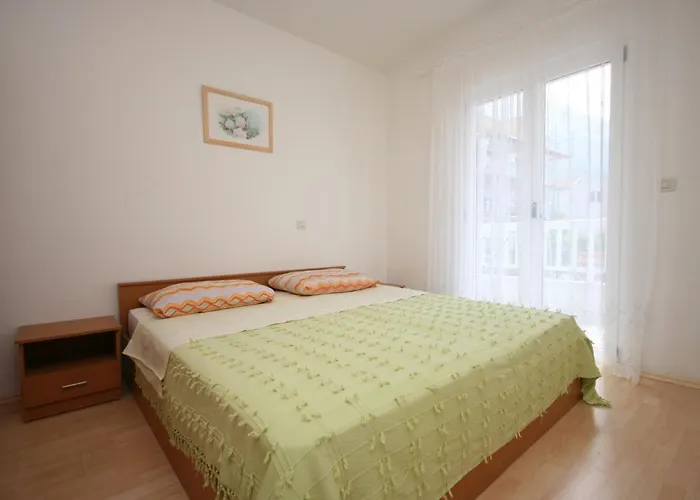 Apartment With A Parking Space - 6640 *