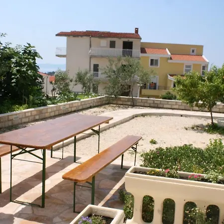 With A Parking Space - 6640 *