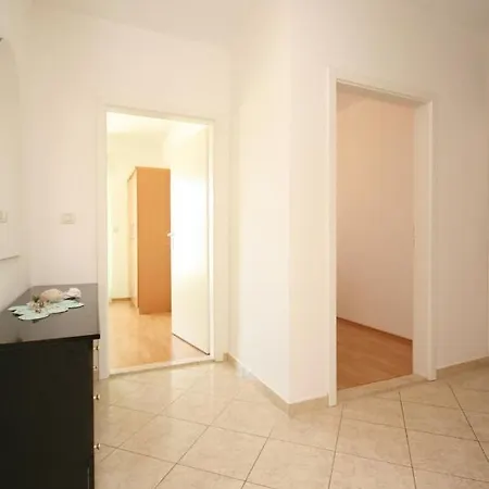 With A Parking Space - 6640 Апартаменты